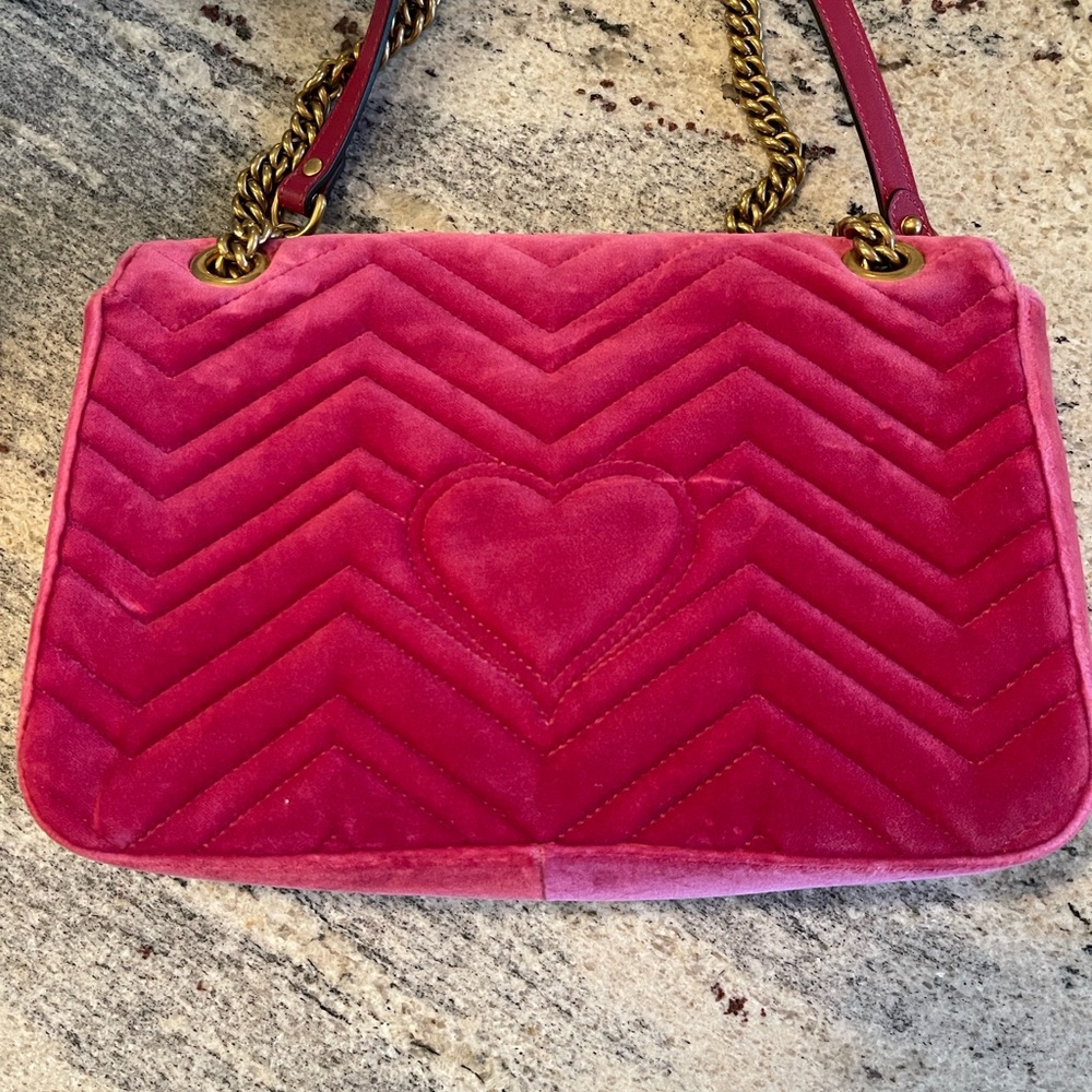 Gucci authentic Vibrant Pink Crossbody Bag with Gold Chain - Picture 7 of 15